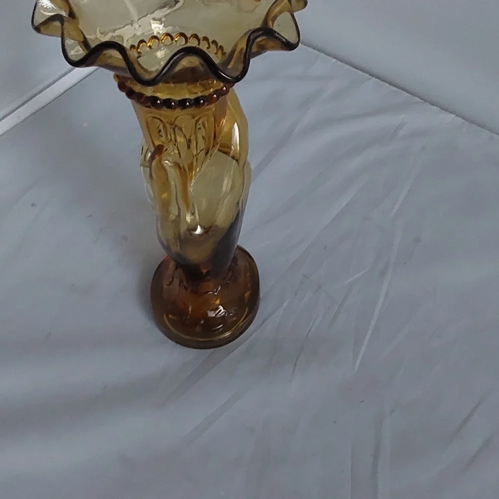Victorian‎ QUEEN HAND ĤELD AMBER BUD VASE